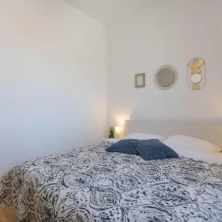 Penthouse Heavenly Apartman *