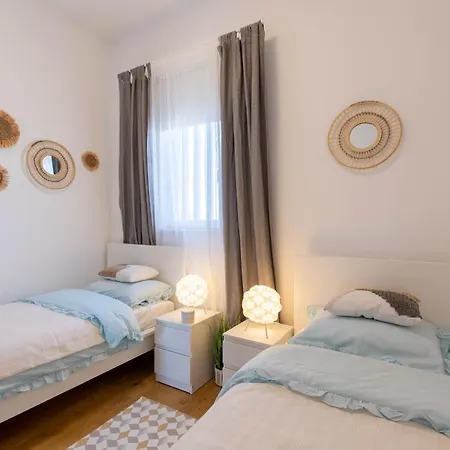 Penthouse Heavenly شقة سبليت