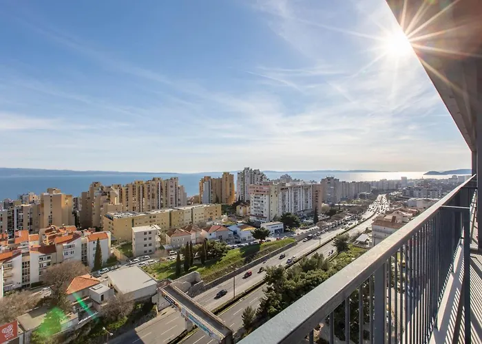 Penthouse Heavenly 公寓 *